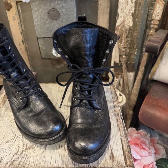 FRYE BOOT | LACE UP | COMBAT TYLER MOTO | BLK LEATHER SILVER METALLIC | VERONICA - Picture 5 of 15